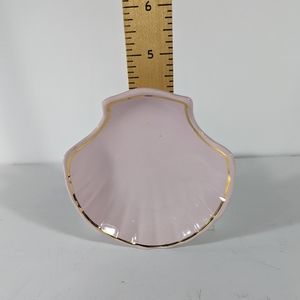 Vintage Pink shell shaped dish